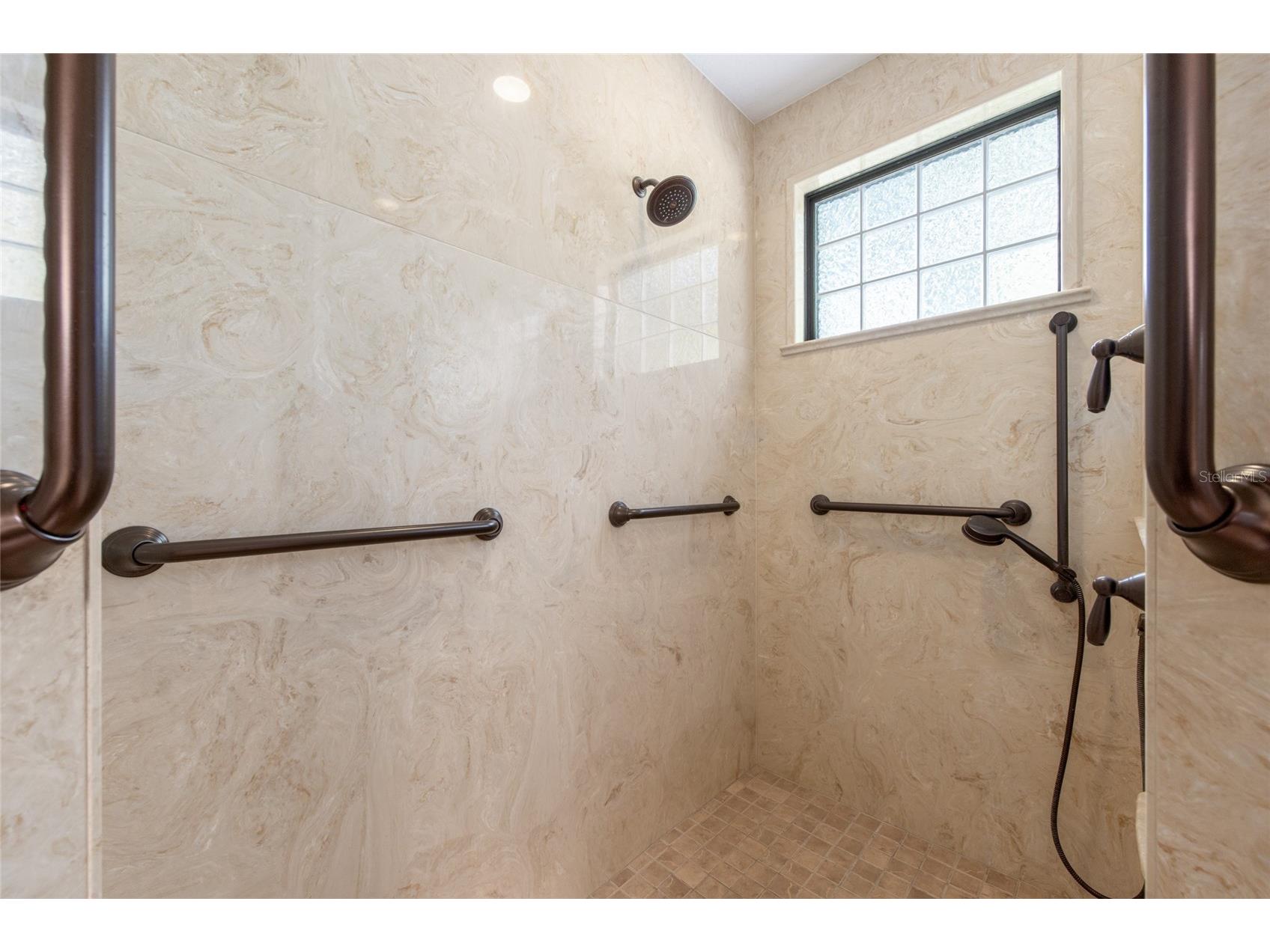 3 Hialeah Drive Ocala FL 34482 OM725793 image35