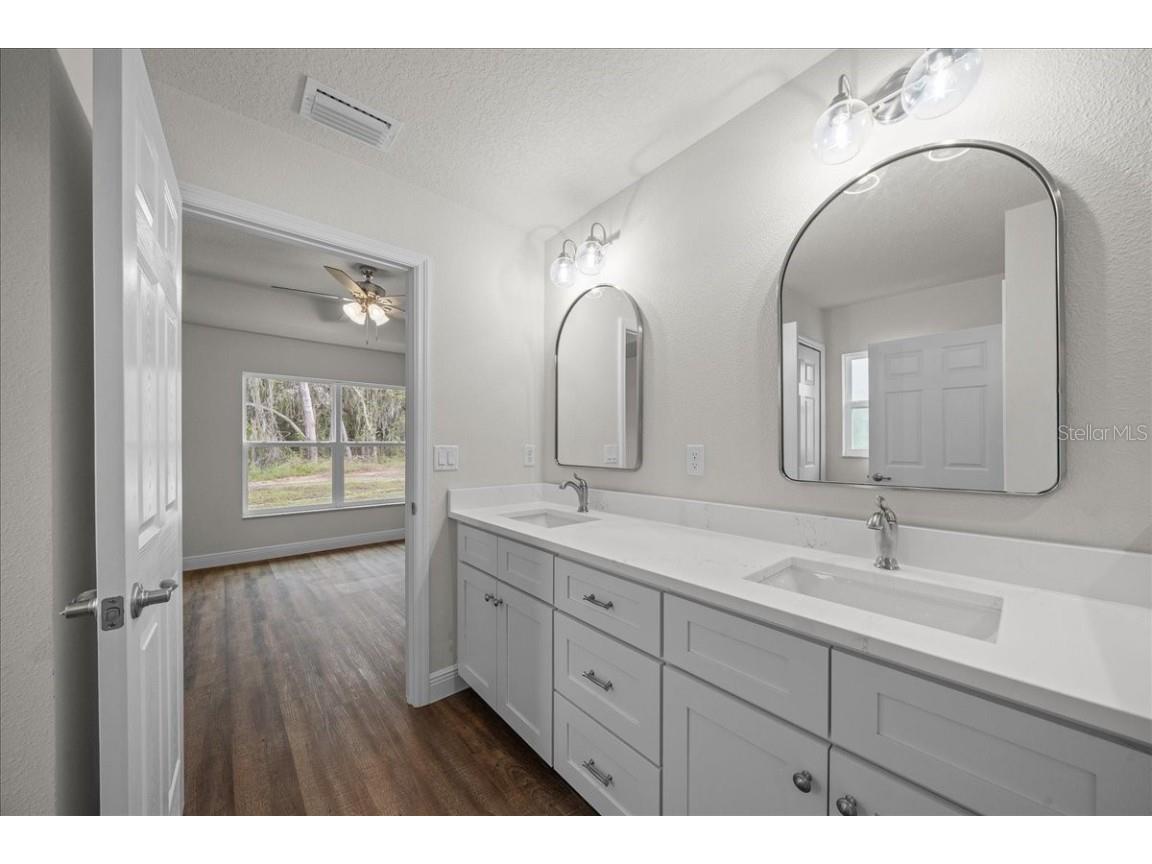 3 Malauka Radial Track Ocklawaha FL 32179 OM707454 image49