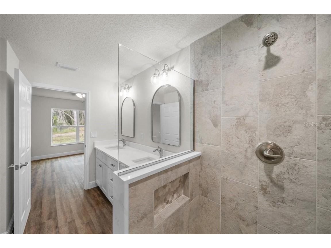 3 Malauka Radial Track Ocklawaha FL 32179 OM707454 image57