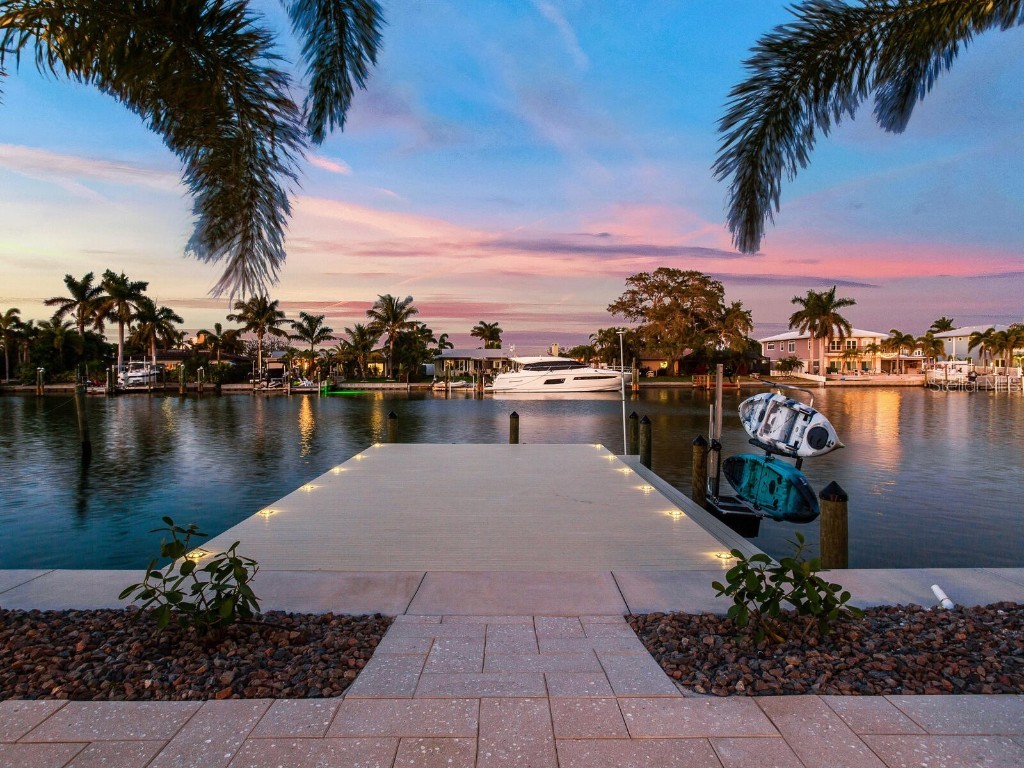 3 Marina Terrace Treasure Island FL 33706 - BOCA CIEGA BAY U8192258 image1