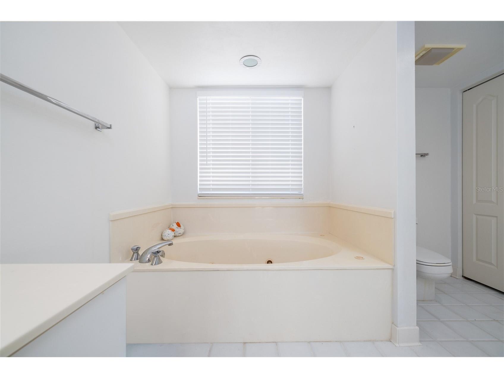 3 Oceans West Boulevard #7C1 Daytona Beach FL 32118 V4947192 image29