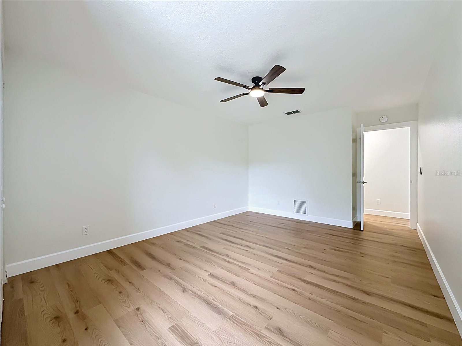 3 Octavia Way Safety Harbor FL 34695 TB8516095 image39