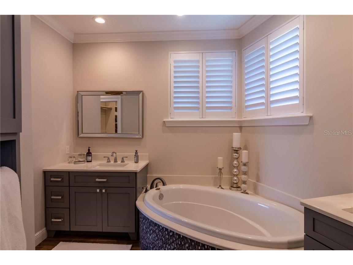 3 Paradise Lane Treasure Island FL 33706 - BOCA CIEGA BAY TB8368859 image45