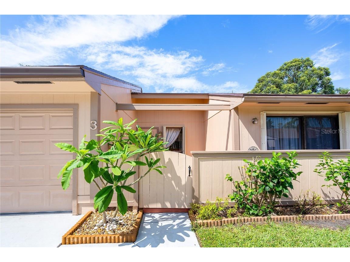 3 Winchmore Lane Boynton Beach FL 33426 W7867517 image1