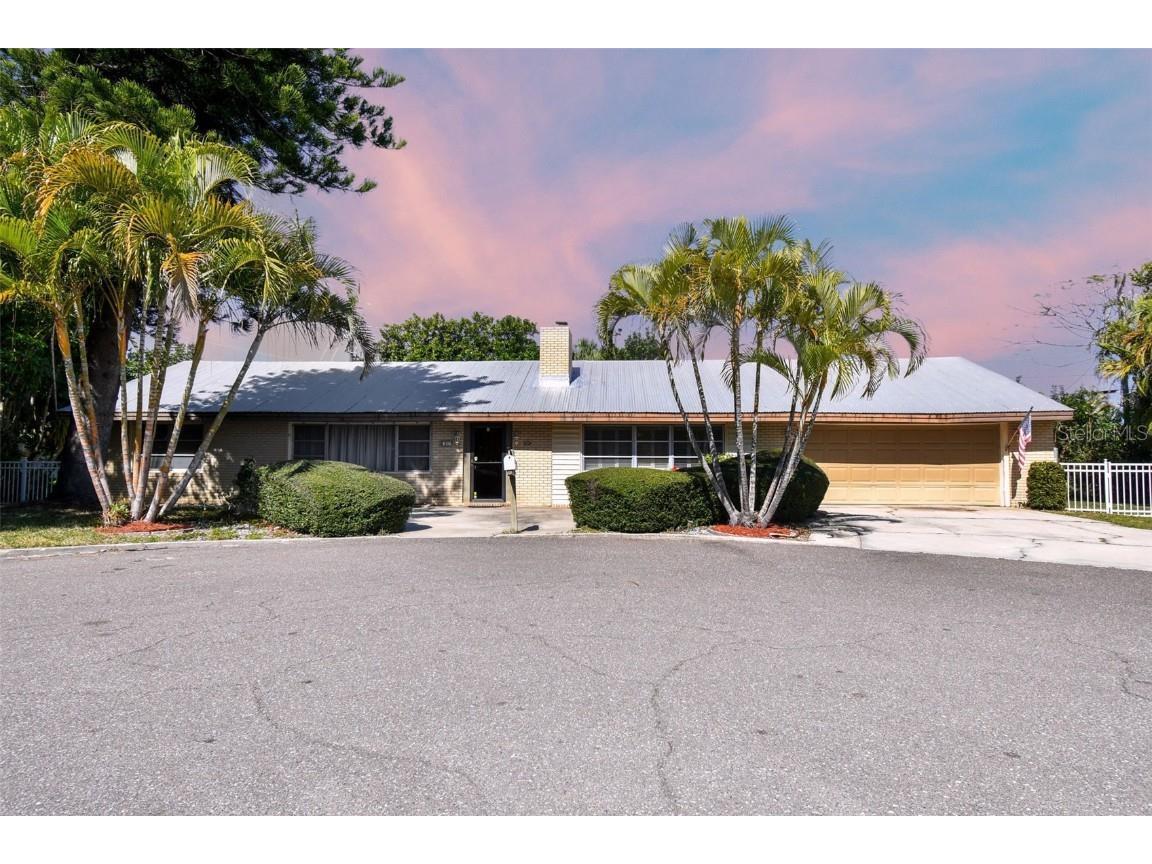 30 160th Court Redington Beach FL 33708 U8190206 image1