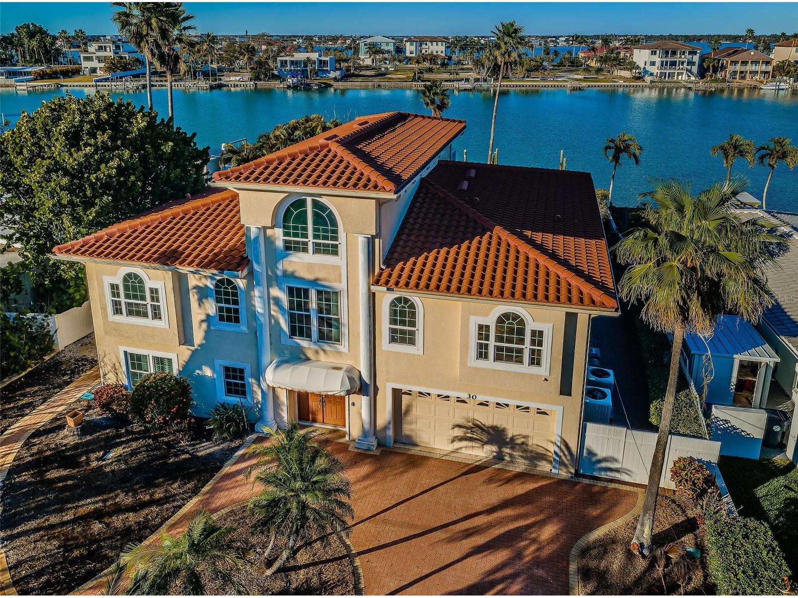 30 Dolphin Drive Treasure Island FL 33706 - BOCA CIEGA BAY TB8461841 image1