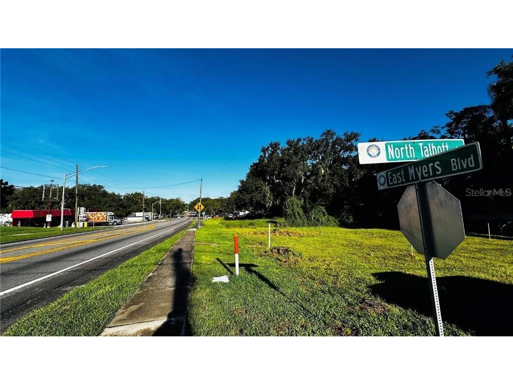 30 E Myers Boulevard Mascotte FL 34753 TB8353692 image4