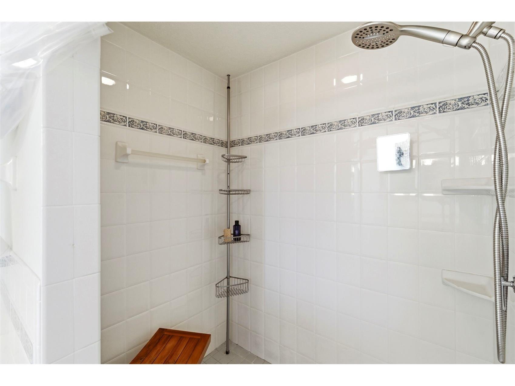30 Glades Avenue Tarpon Springs FL 34689 TB8512914 image17