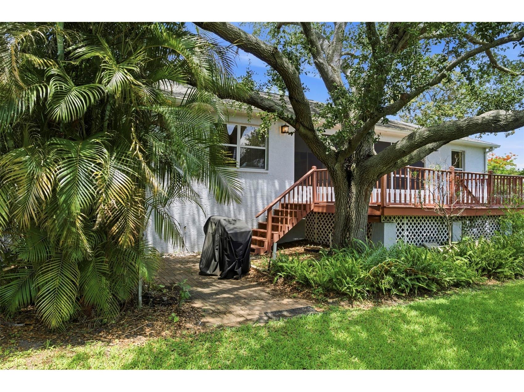 30 Glades Avenue Tarpon Springs FL 34689 TB8512914 image4