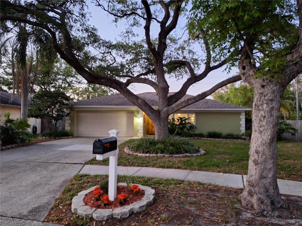 30 Harbor Lake Circle Safety Harbor FL 34695 TB8365321 image1