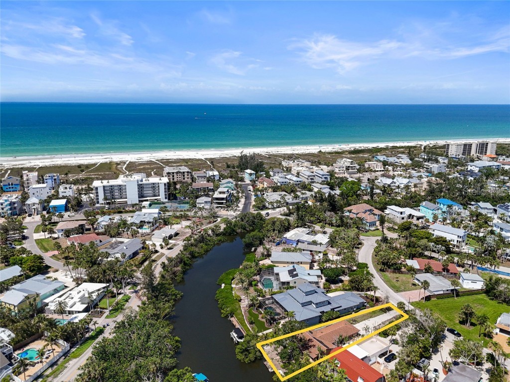 30 Island Circle Sarasota FL 34242 A4653880 image3