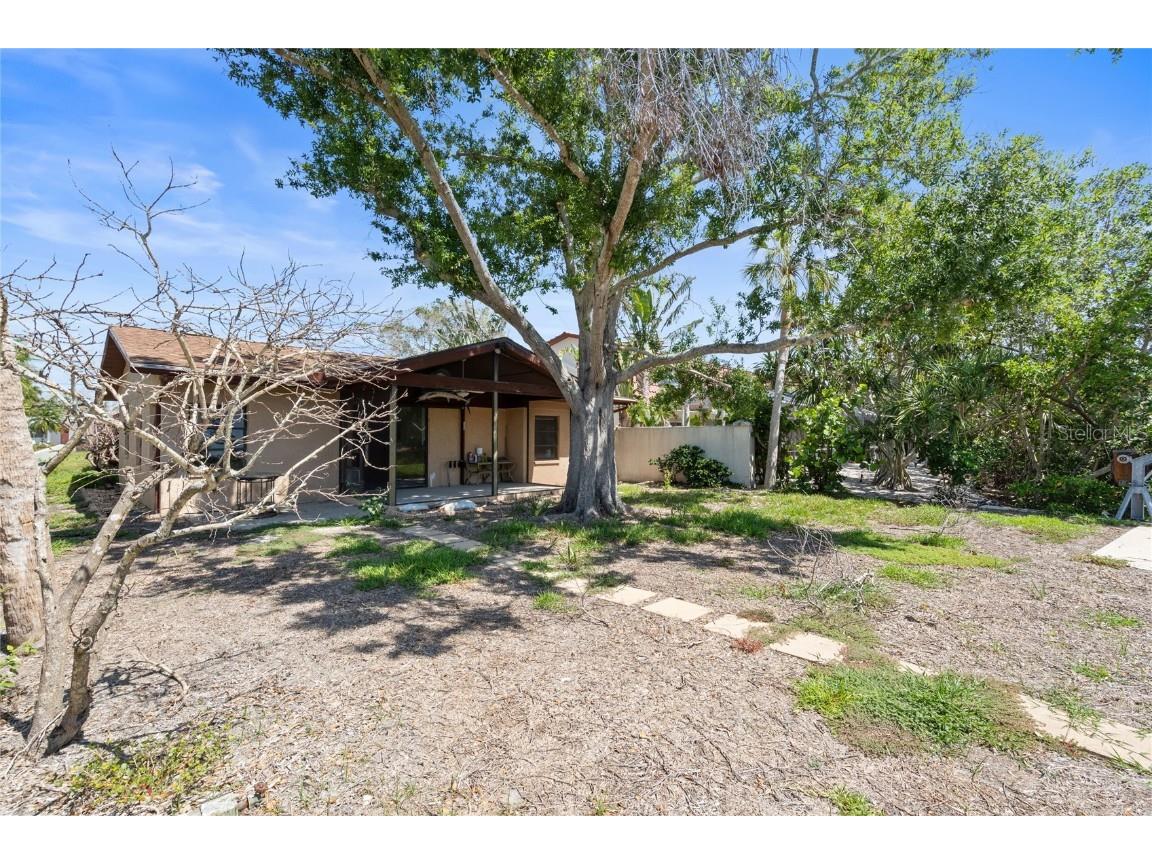 30 Island Circle Sarasota FL 34242 A4653880 image32