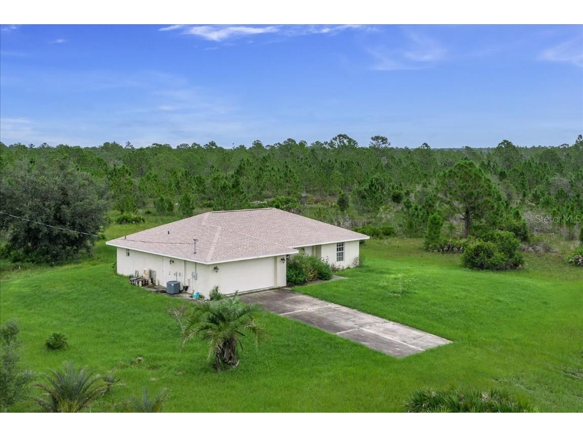 30 Milky Way Venus FL 33960 L4955988 image1