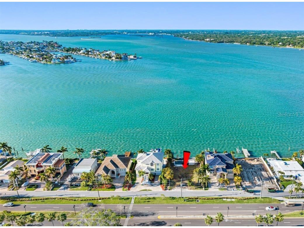 30 Paradise Lane Treasure Island FL 33706 - BOCA CIEGA BAY U8236286 image1