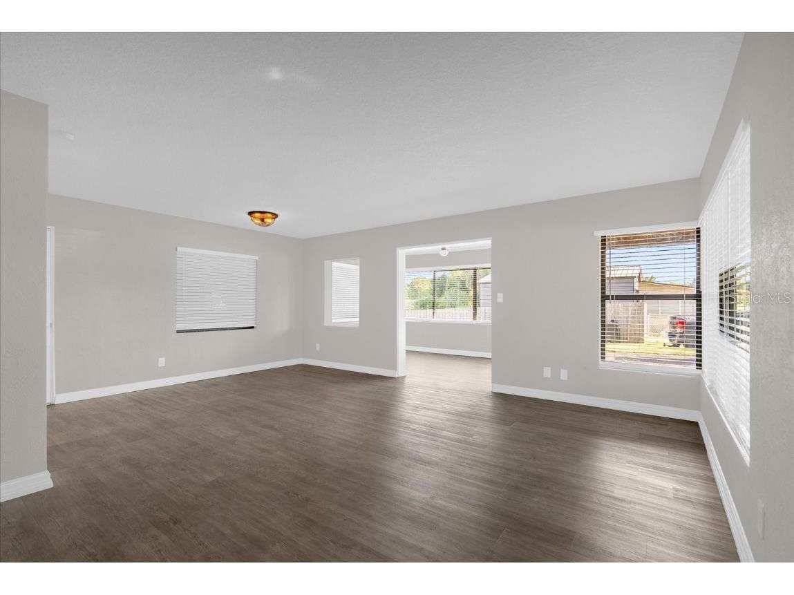 30 Sanford Avenue Debary FL 32713 O6358900 image3