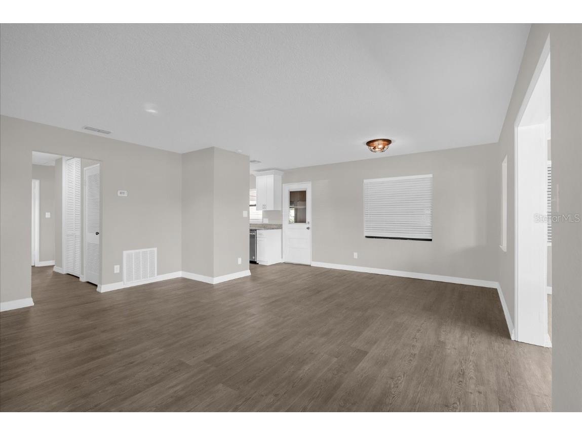 30 Sanford Avenue Debary FL 32713 O6358900 image4