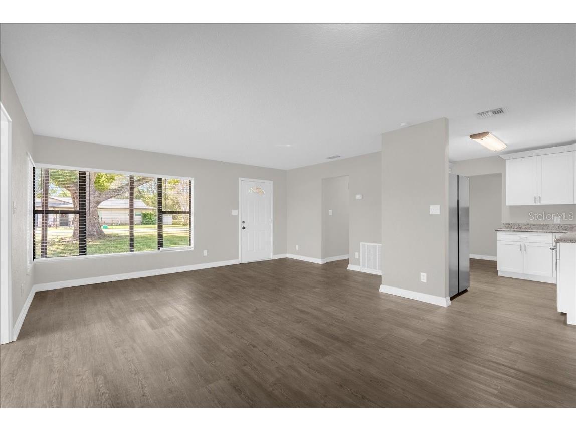 30 Sanford Avenue Debary FL 32713 O6358900 image5