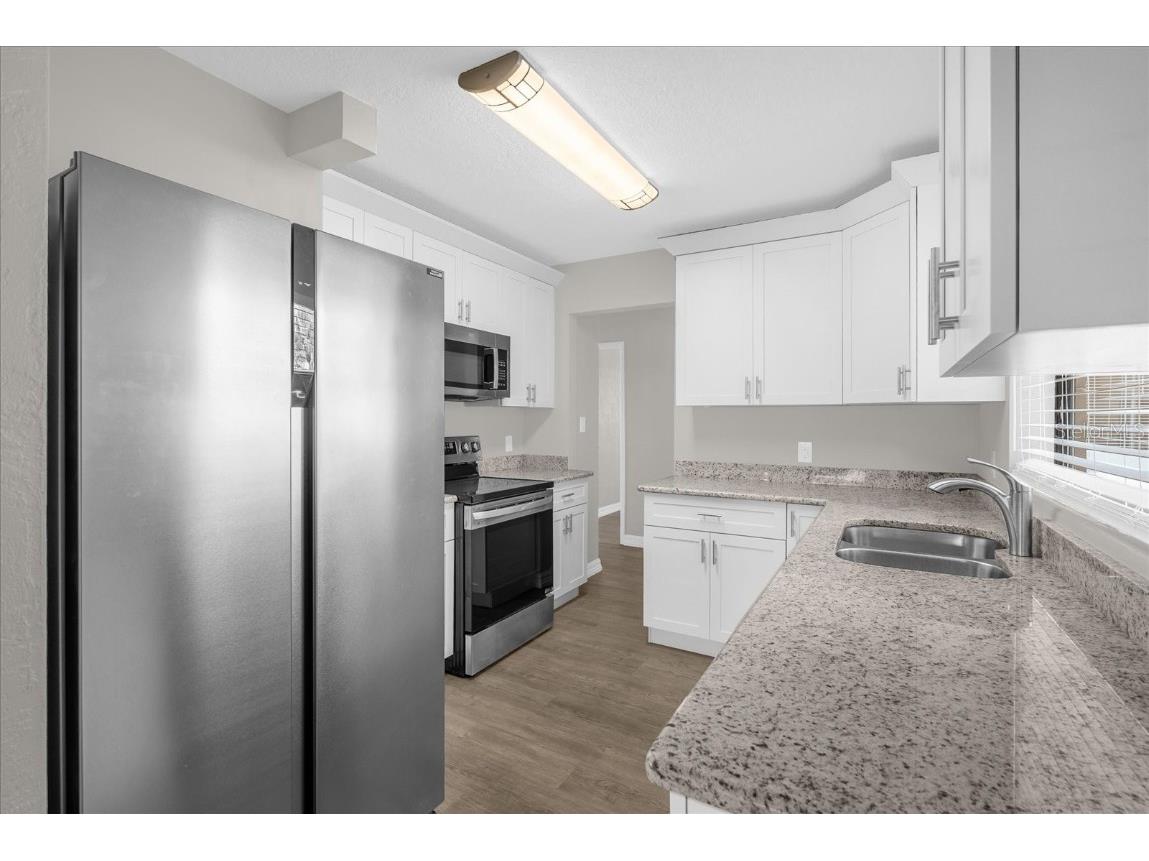 30 Sanford Avenue Debary FL 32713 O6358900 image6