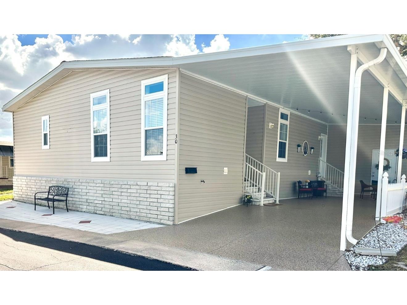 30 Thatch Palm Street W #30 Largo FL 33770 U8216596 image1