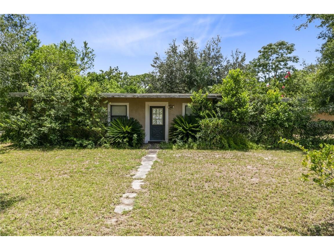 300 1st Street Chuluota FL 32766 O6128569 image1