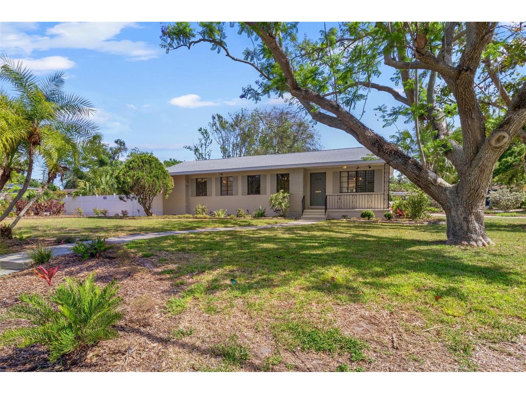 300 22nd Avenue S Saint Petersburg FL 33705 TB8377531 image1