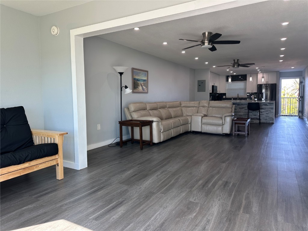 300 64th Avenue #318 Saint Pete Beach FL 33706 TB8456926 image17