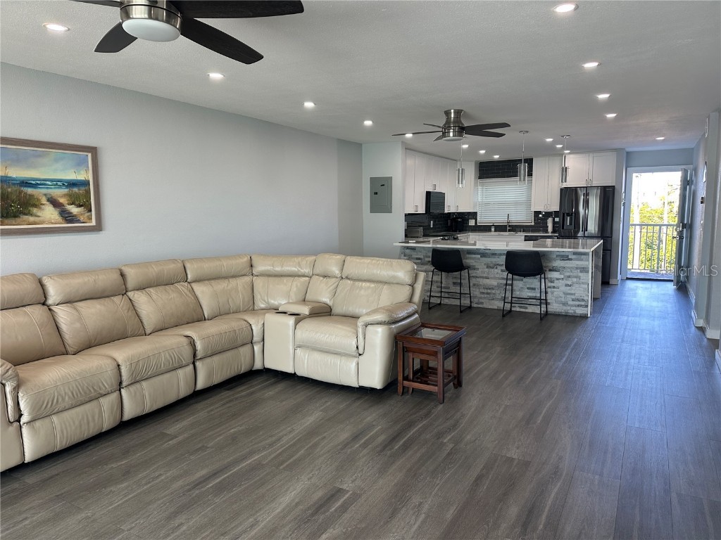 300 64th Avenue #318 Saint Pete Beach FL 33706 TB8456926 image4