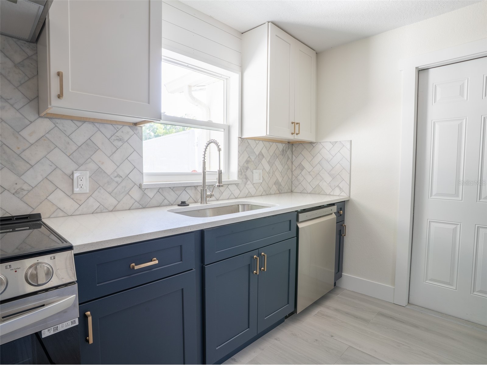 300 84th Avenue NE Saint Petersburg FL 33702 TB8492334 image11