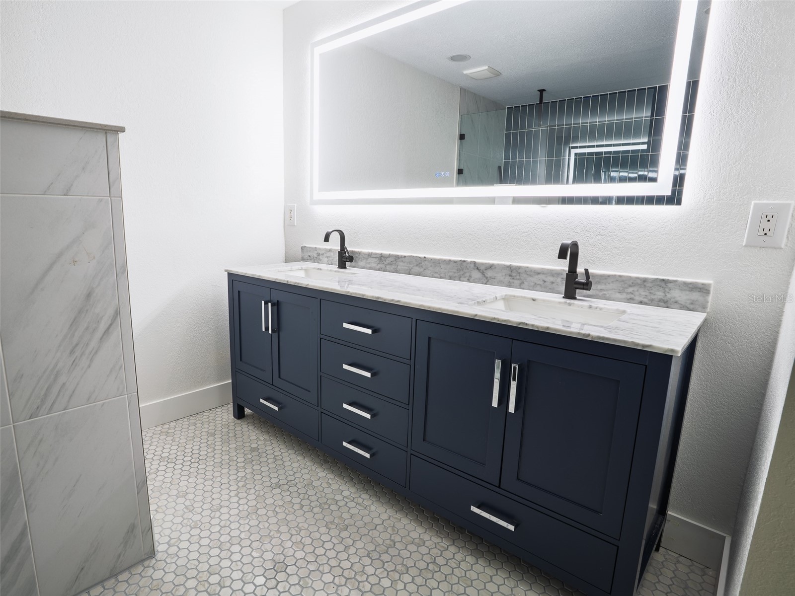 300 84th Avenue NE Saint Petersburg FL 33702 TB8492334 image16