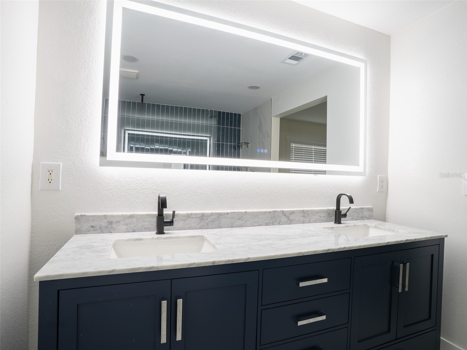 300 84th Avenue NE Saint Petersburg FL 33702 TB8492334 image17