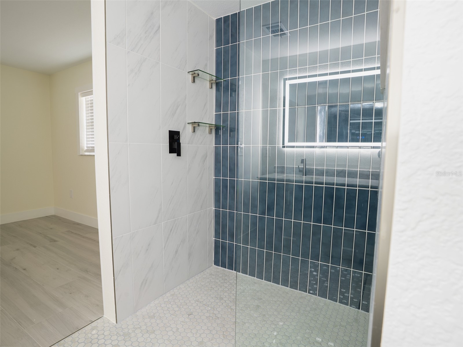 300 84th Avenue NE Saint Petersburg FL 33702 TB8492334 image19