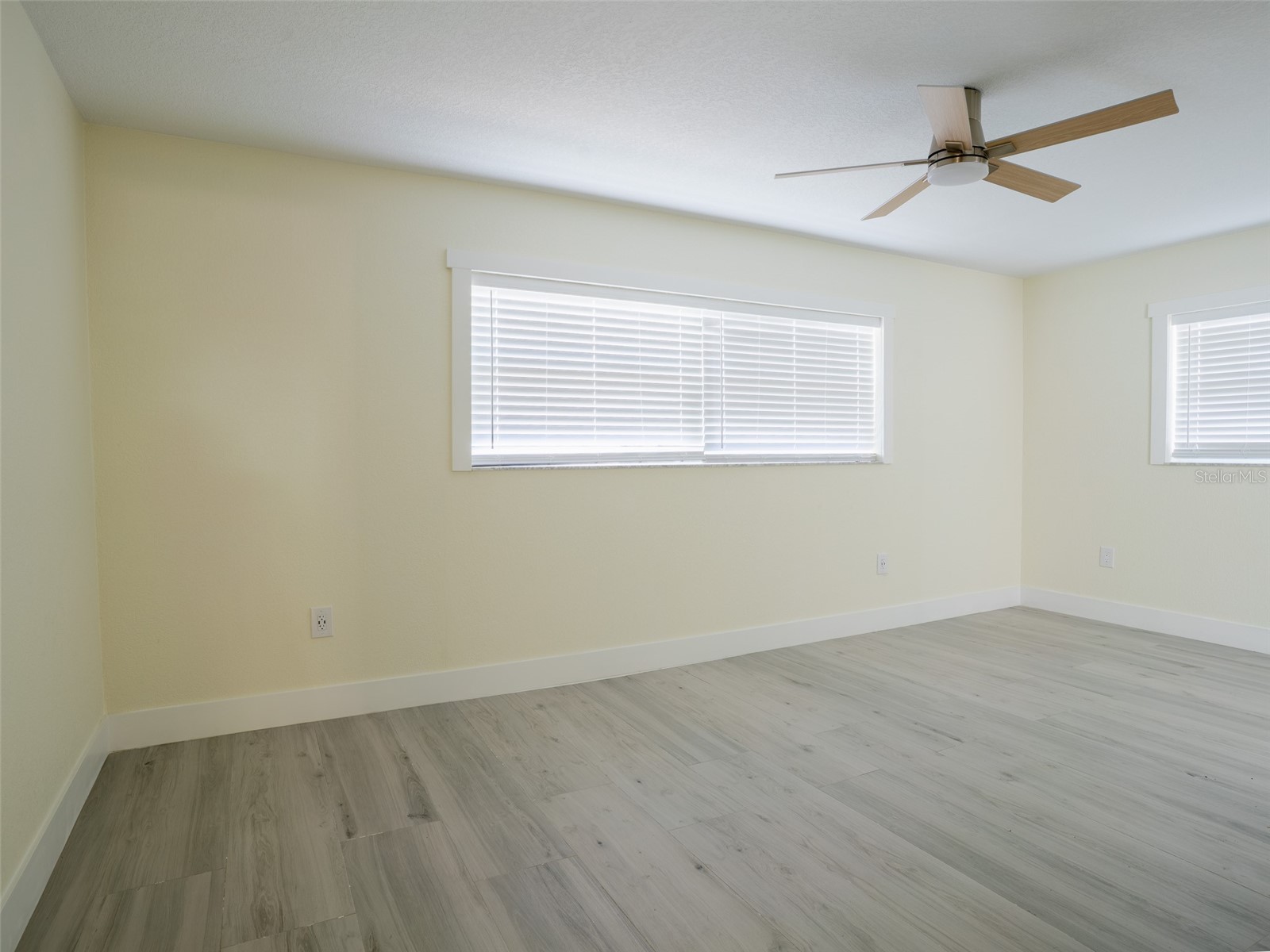 300 84th Avenue NE Saint Petersburg FL 33702 TB8492334 image23