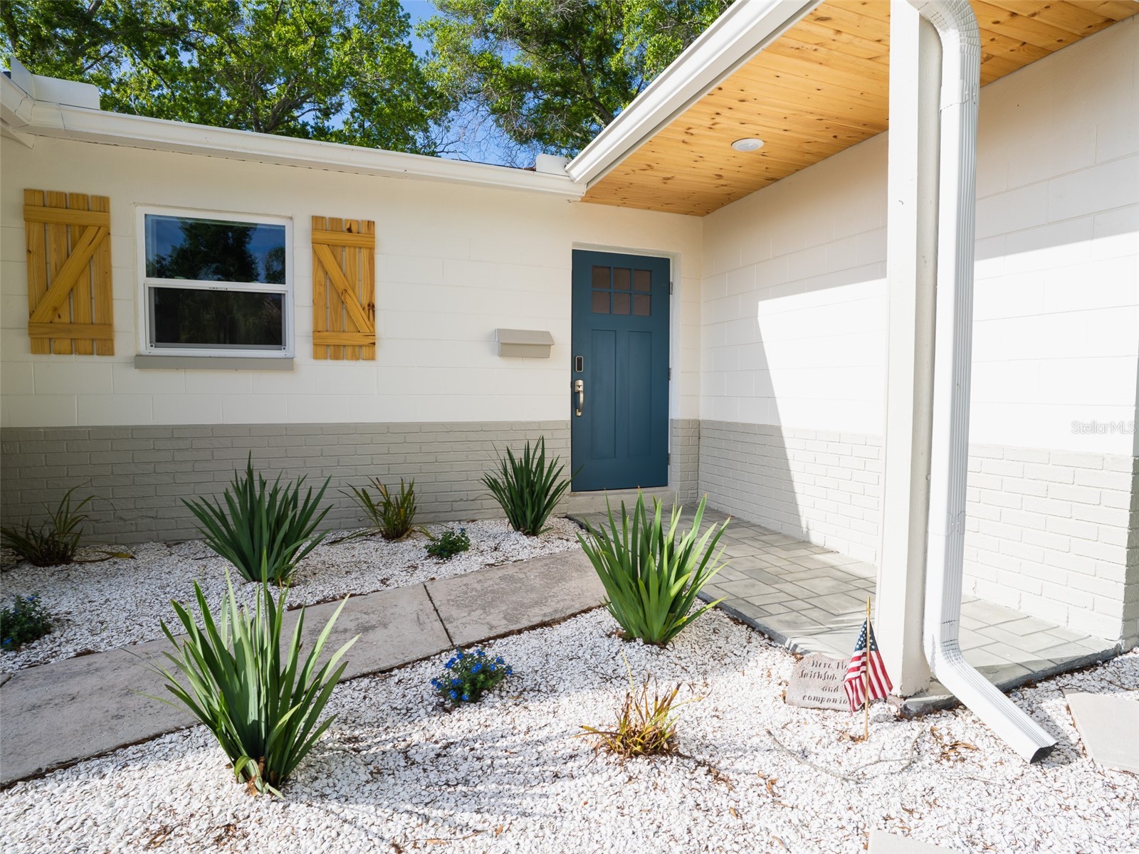 300 84th Avenue NE Saint Petersburg FL 33702 TB8492334 image3