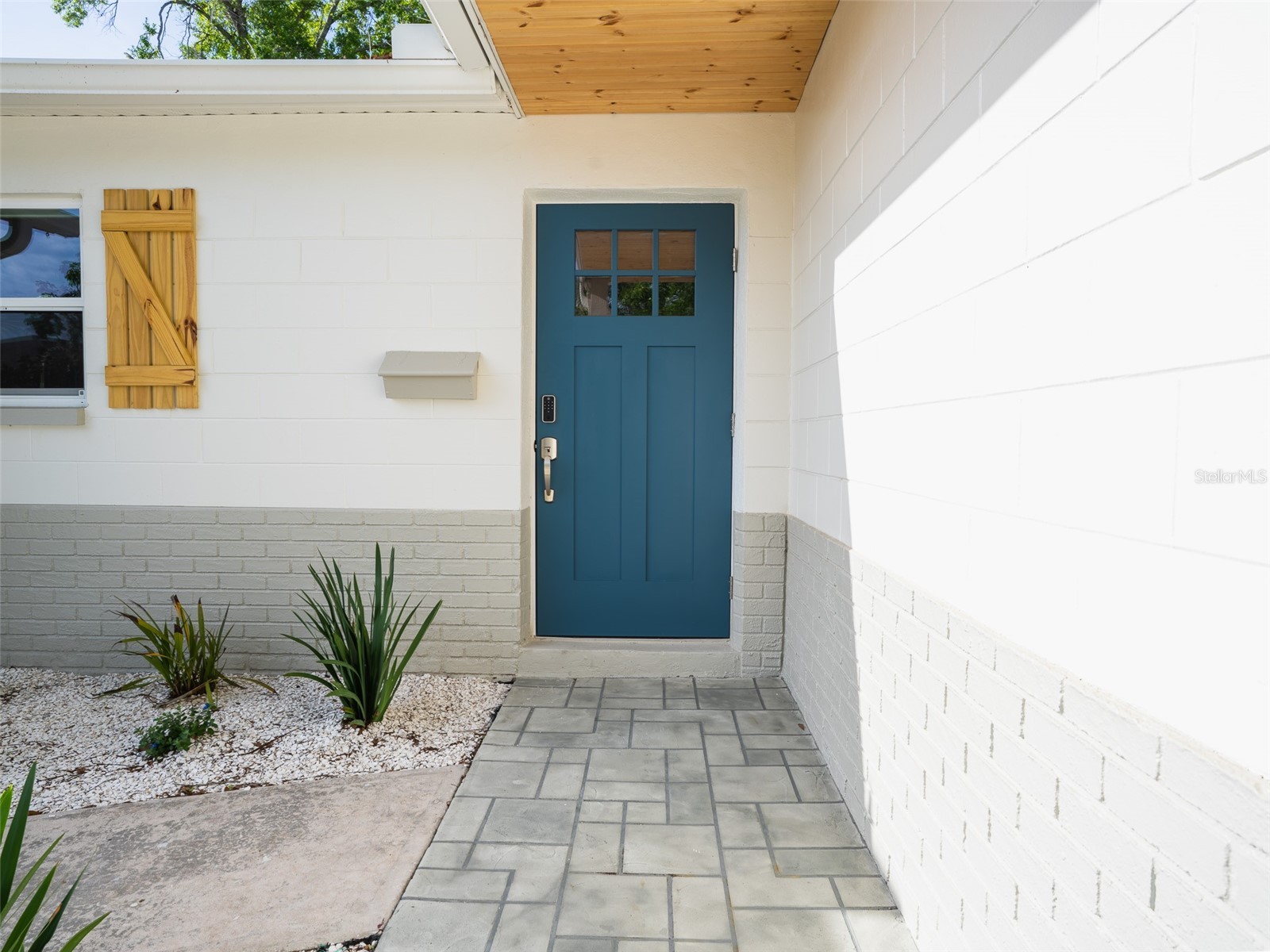 300 84th Avenue NE Saint Petersburg FL 33702 TB8492334 image41