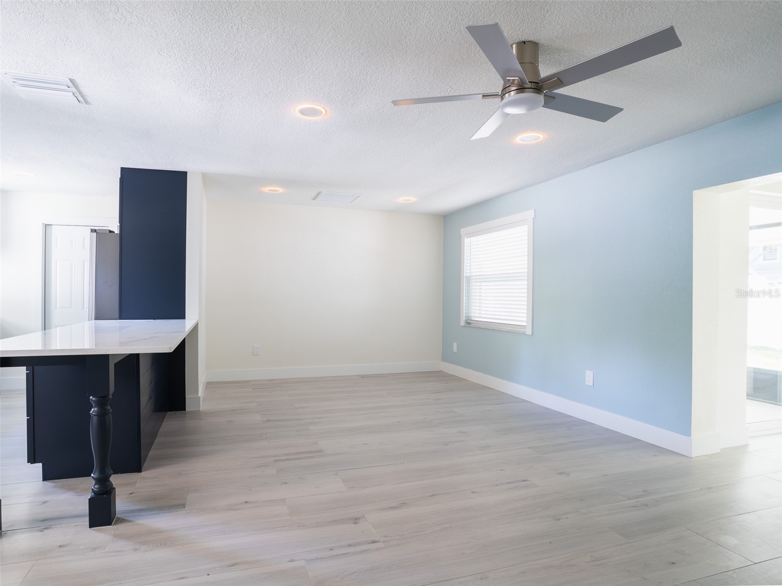 300 84th Avenue NE Saint Petersburg FL 33702 TB8492334 image7