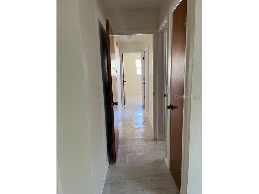 300 94th Avenue N Saint Petersburg FL 33702 TB8491603 image14