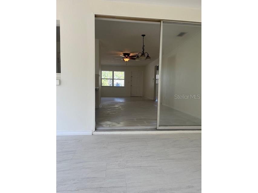 300 94th Avenue N Saint Petersburg FL 33702 TB8491603 image15