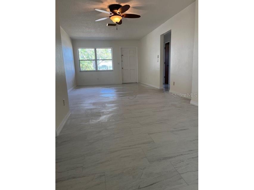 300 94th Avenue N Saint Petersburg FL 33702 TB8491603 image5