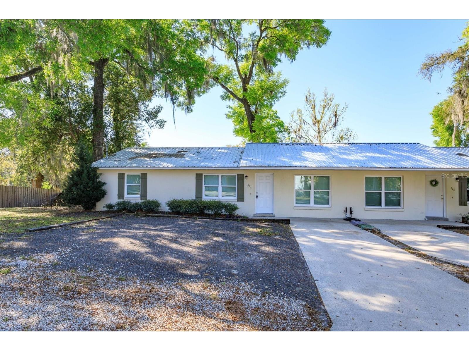300 Ballard Avenue Deland FL 32724 O6406577 image1