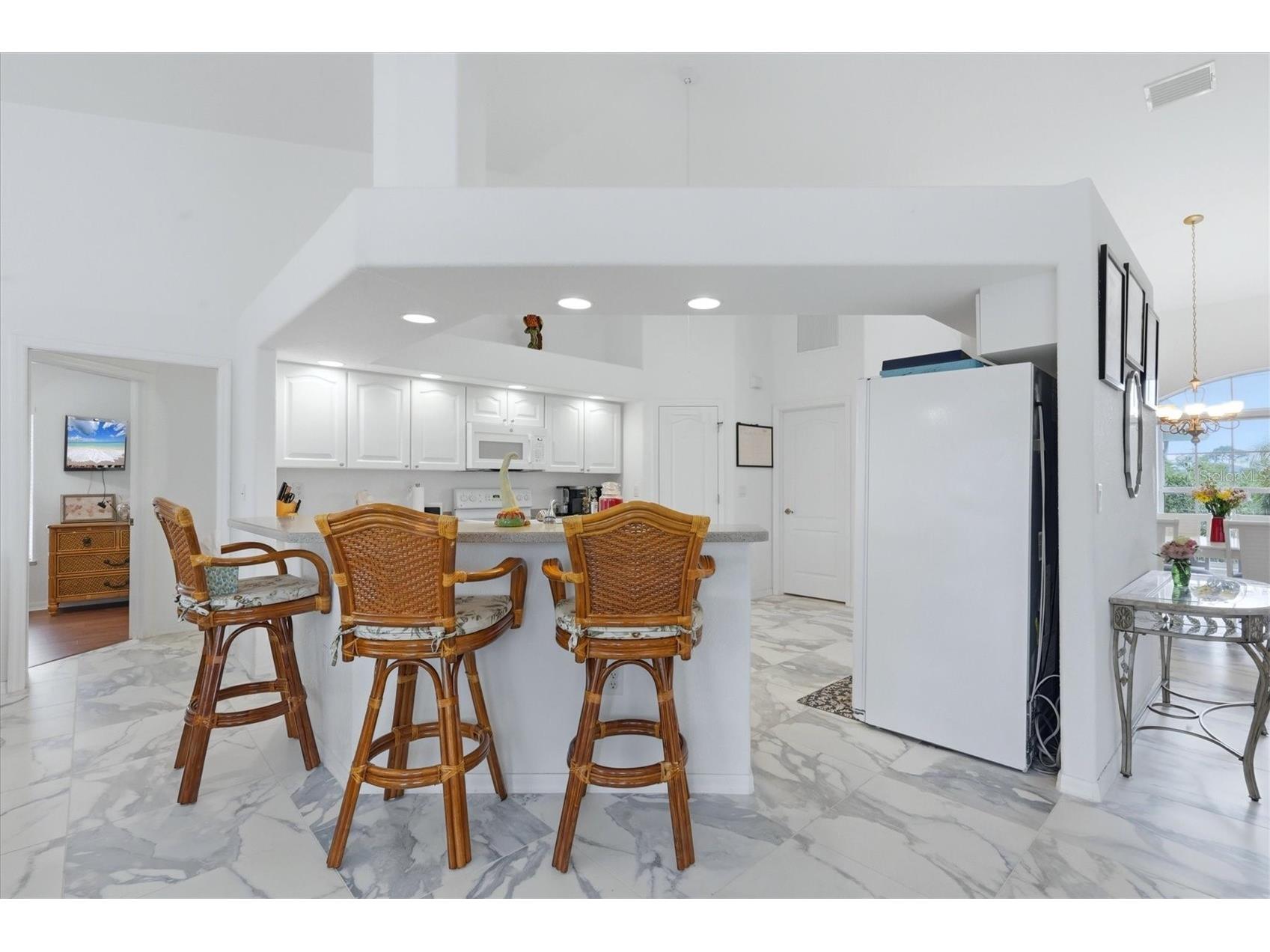300 Baytree Drive Rotonda West FL 33947 D6146641 image12