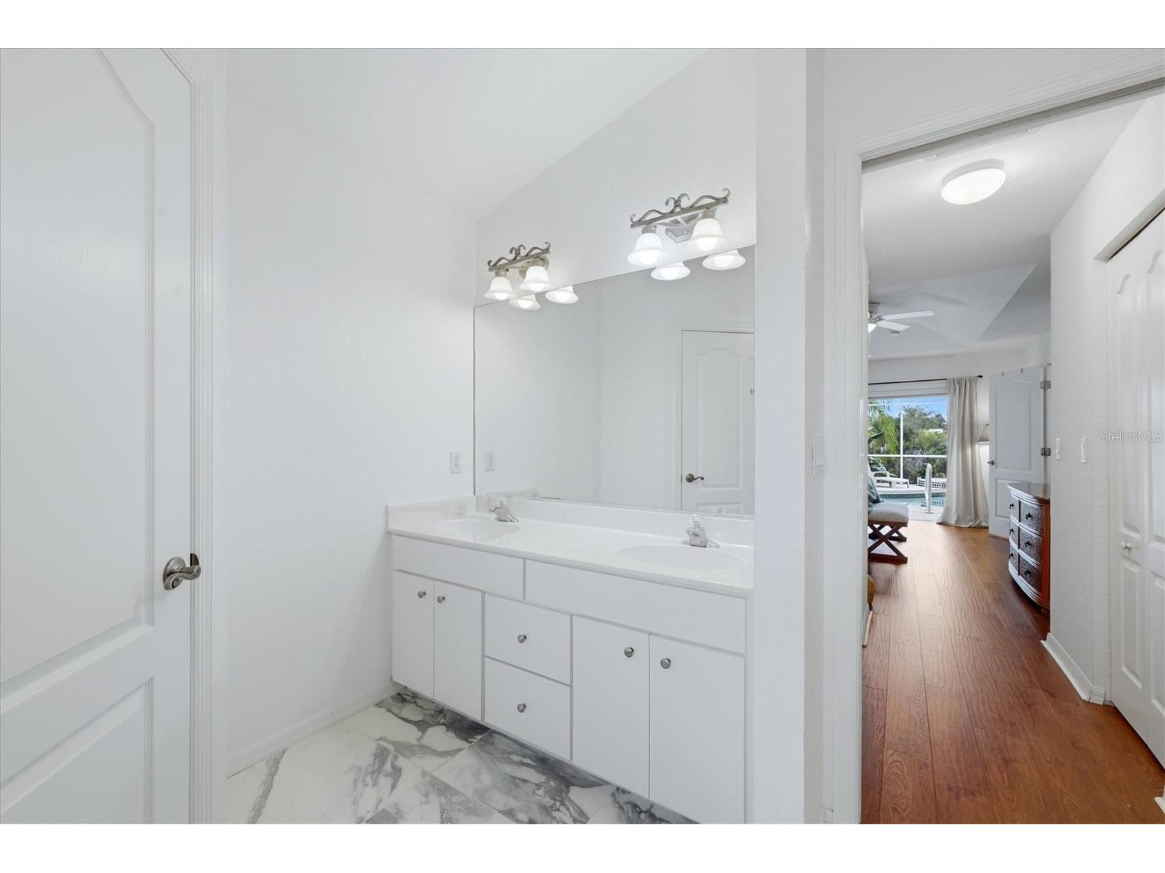 300 Baytree Drive Rotonda West FL 33947 D6146641 image24