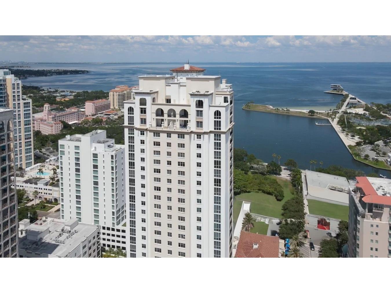 300 Beach Drive NE #1104 Saint Petersburg FL 33701 - TAMPA BAY TB8429832 image1