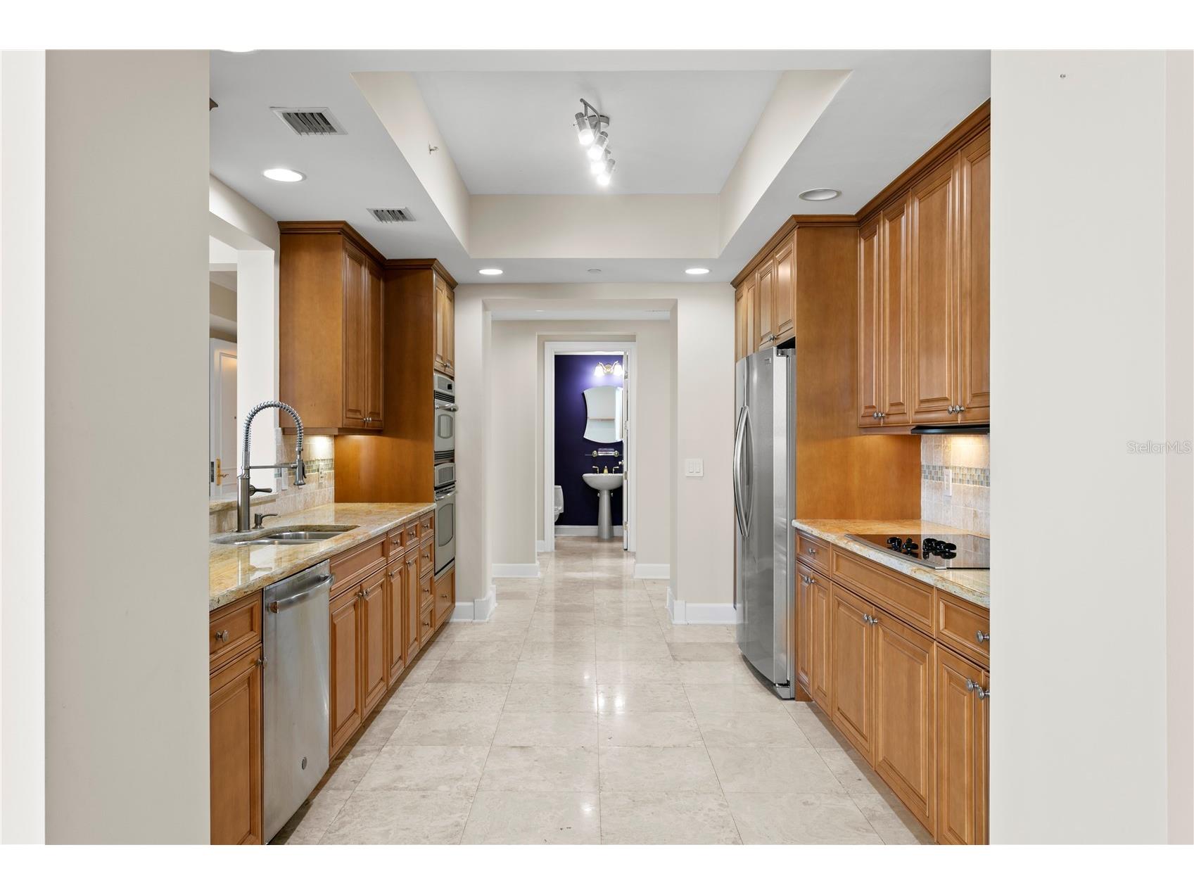 300 Beach Drive NE #1201 Saint Petersburg FL 33701 TB8486267 image17