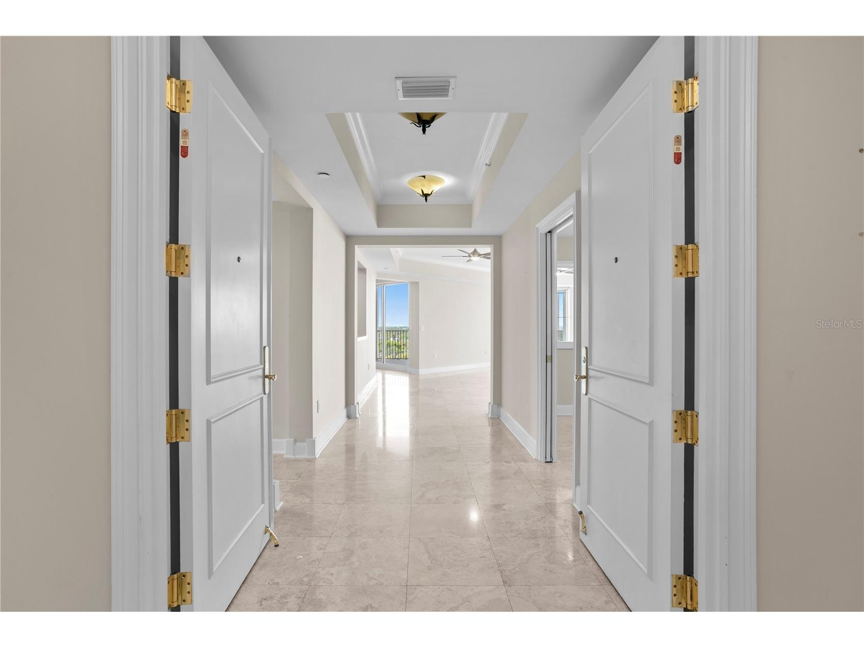 300 Beach Drive NE #1201 Saint Petersburg FL 33701 TB8486267 image9