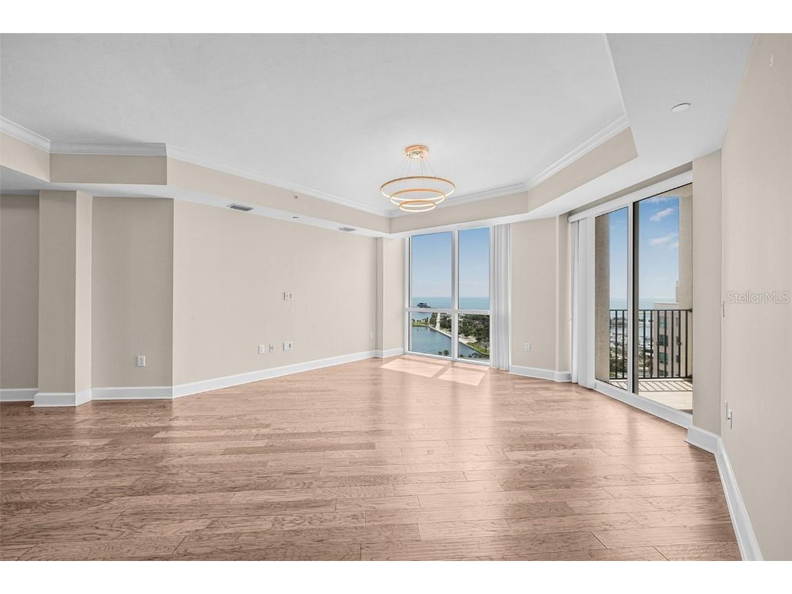 300 Beach Drive NE #1504 Saint Petersburg FL 33701 TB8420033 image10