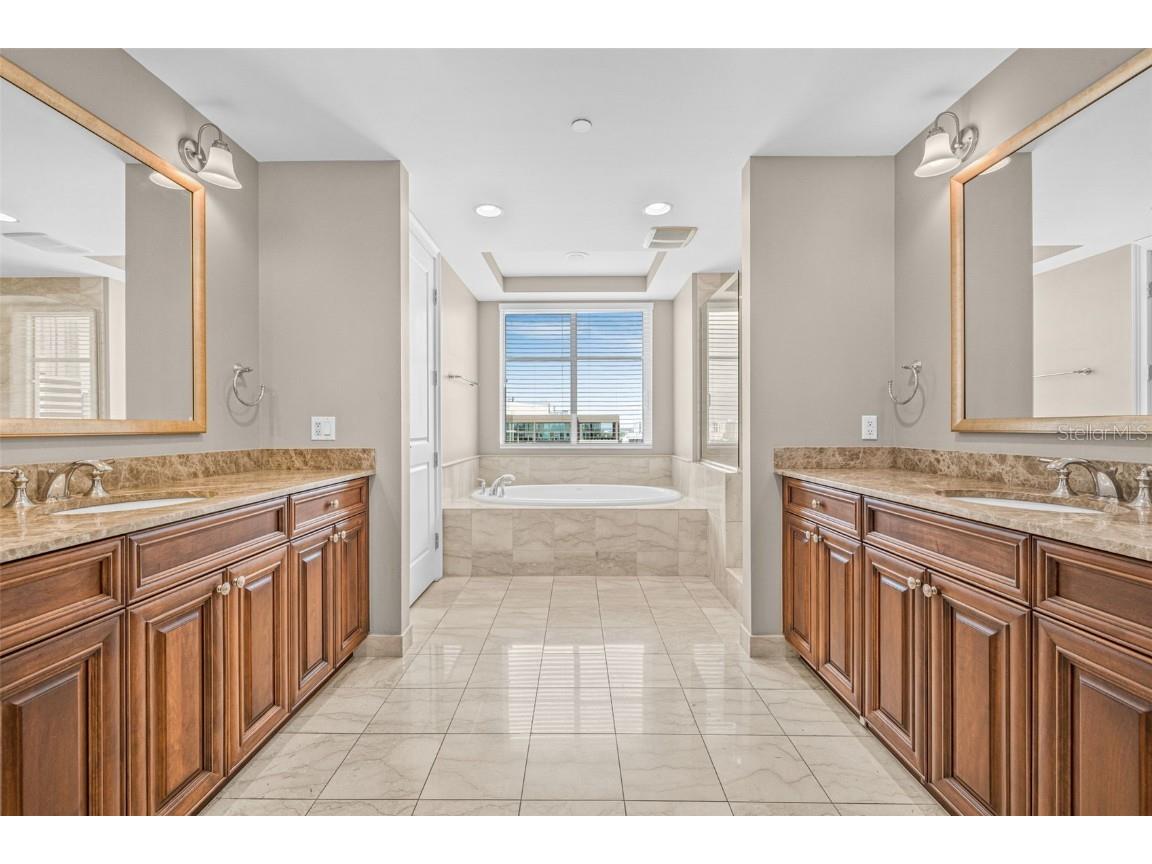 300 Beach Drive NE #1504 Saint Petersburg FL 33701 TB8420033 image24