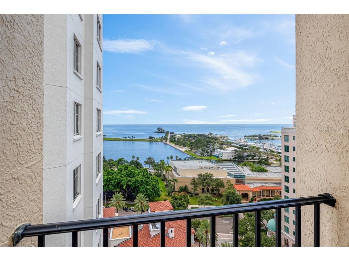 300 Beach Drive NE #1504 Saint Petersburg FL 33701 TB8420033 image41