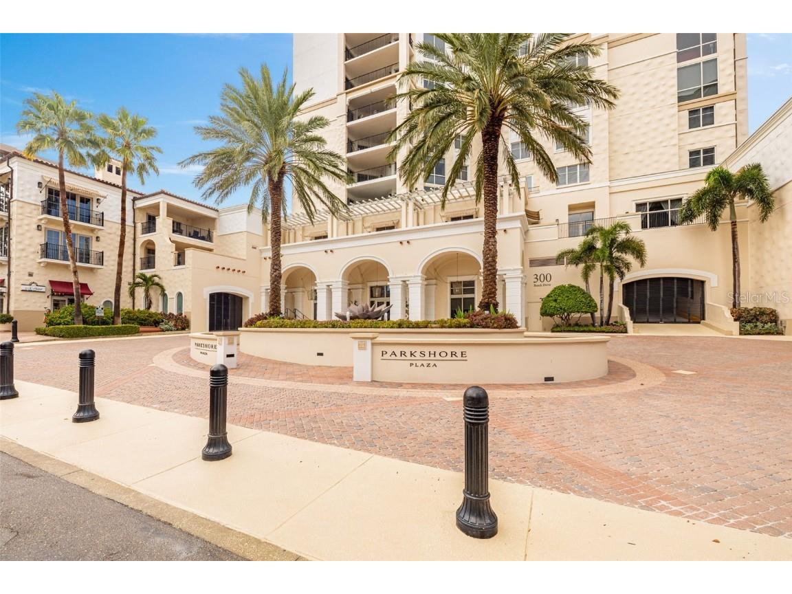 300 Beach Drive NE #1504 Saint Petersburg FL 33701 TB8420033 image50