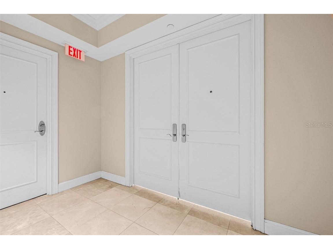 300 Beach Drive NE #1504 Saint Petersburg FL 33701 TB8420033 image6