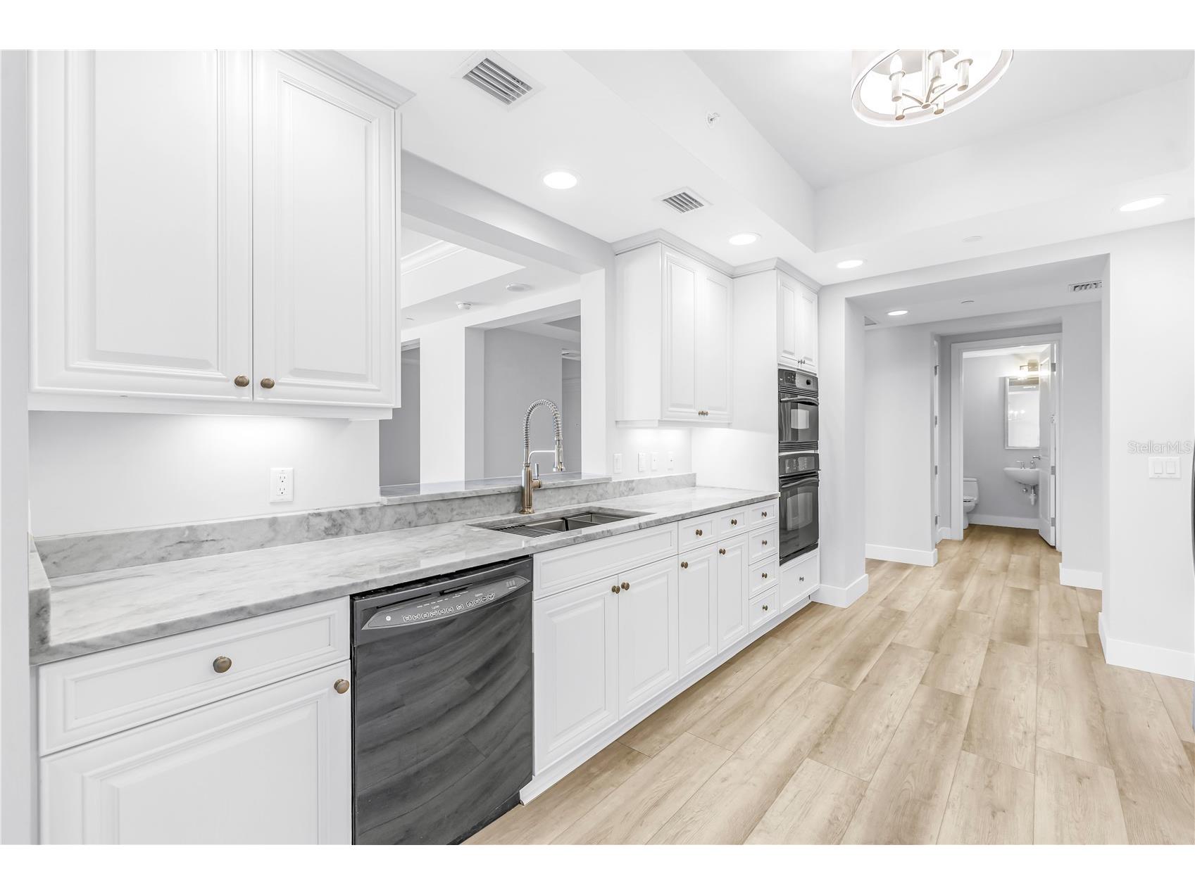 300 Beach Drive NE #2301 Saint Petersburg FL 33701 - TAMPA BAY TB8404954 image15